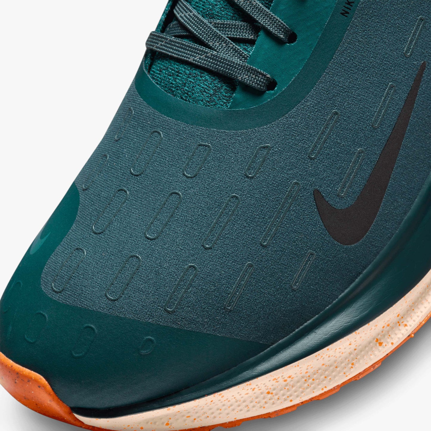 NIKE INFINITYRN GOROTEX