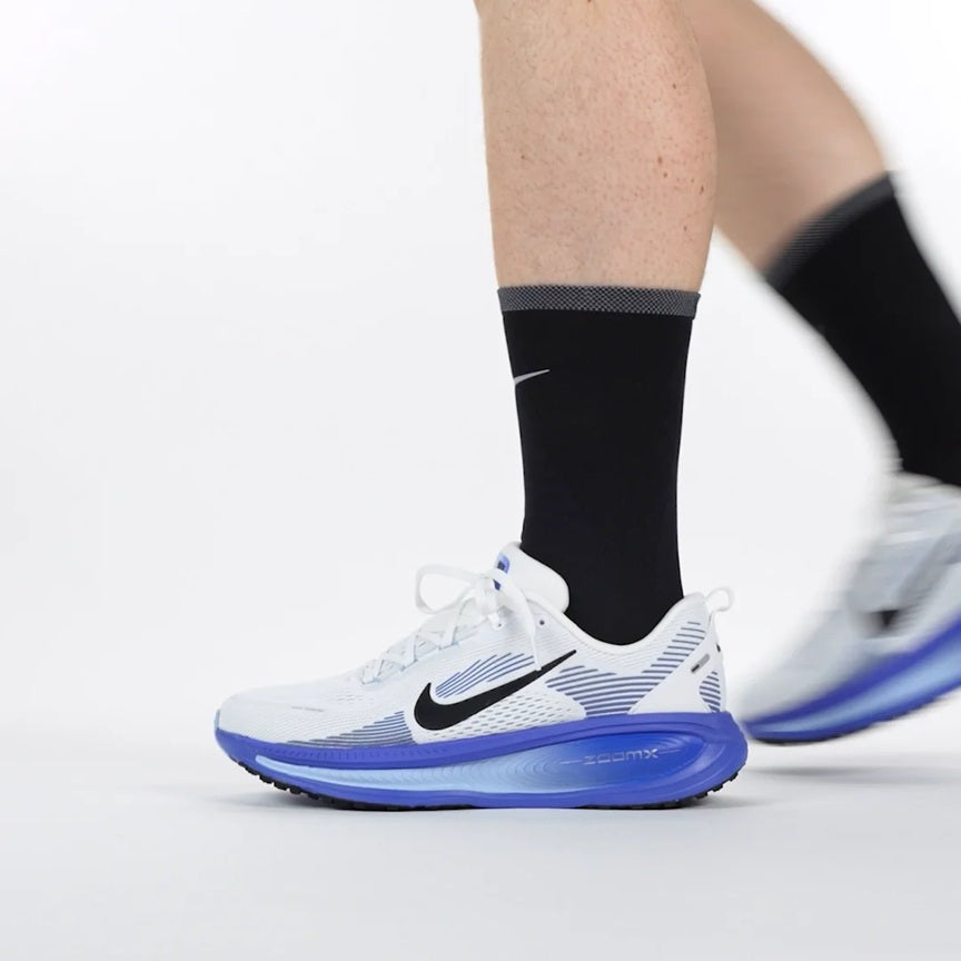 NIKE VOMERO 18