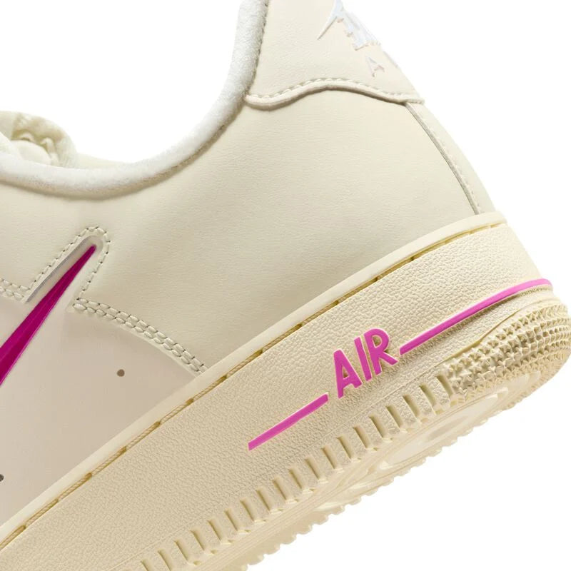 NIKE AIR FORCE 1