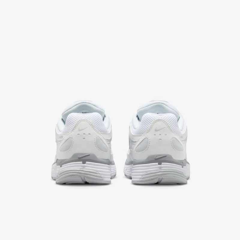 NIKE P6000