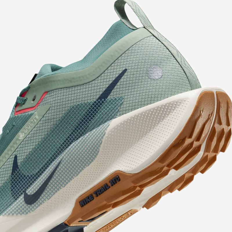 NIKE PEGASUS TRAIL 5 GORO-TEX