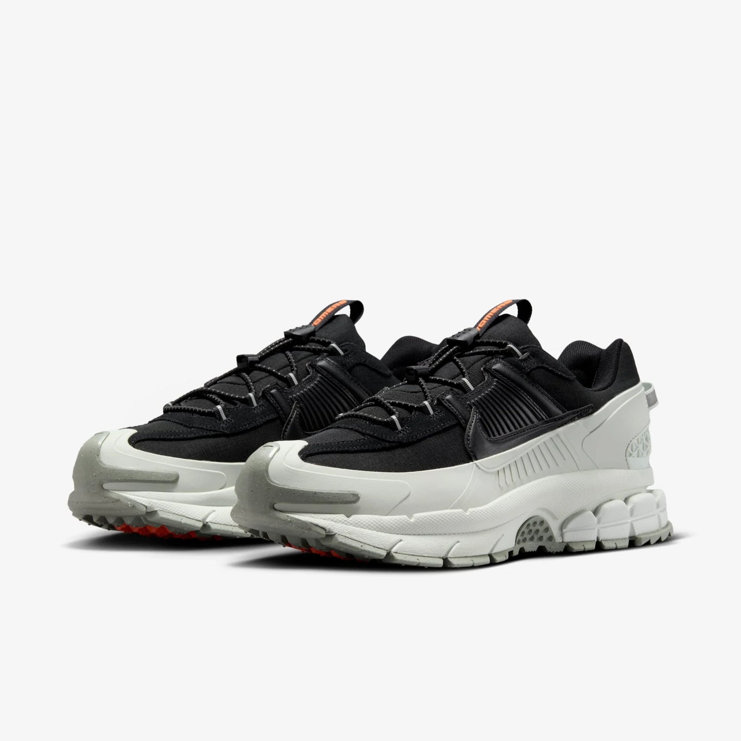 NIKE ZOOM ROAM VOMERO 5
