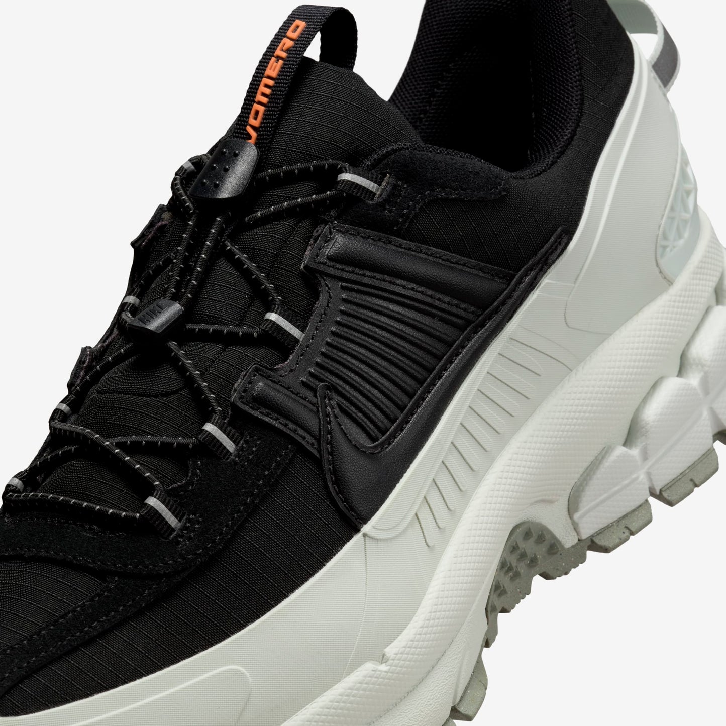 NIKE ZOOM ROAM VOMERO 5