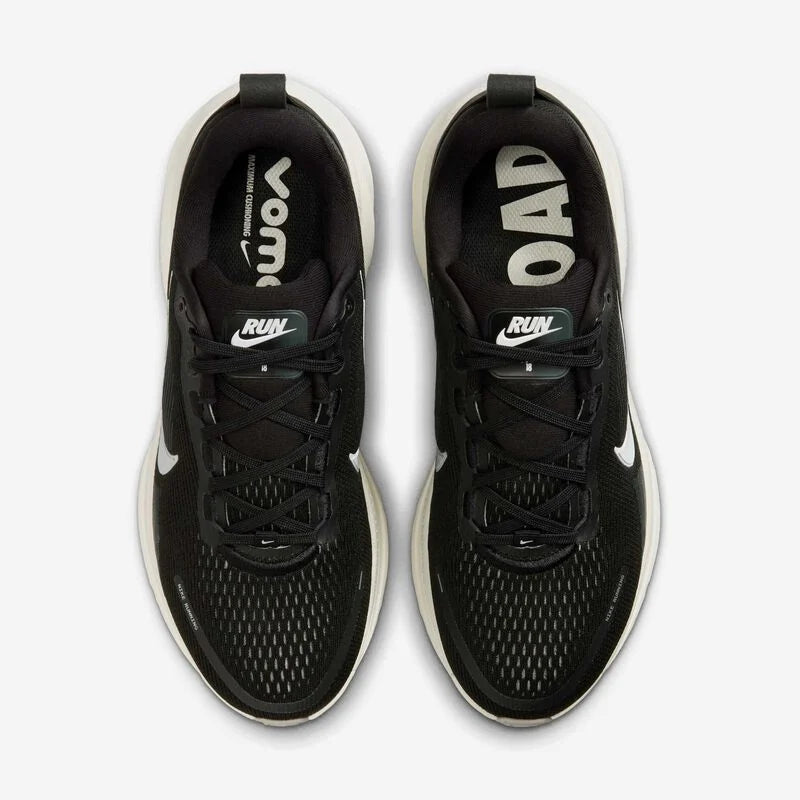 NIKE VOMERO 18