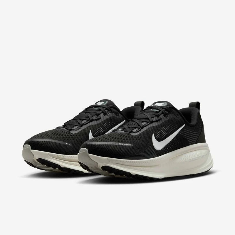 NIKE VOMERO 18