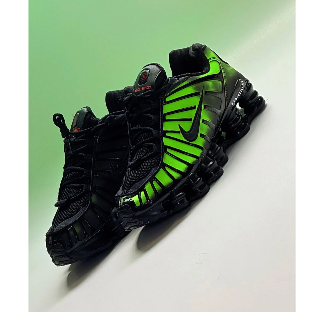 NIKE SHOX CAMALEON