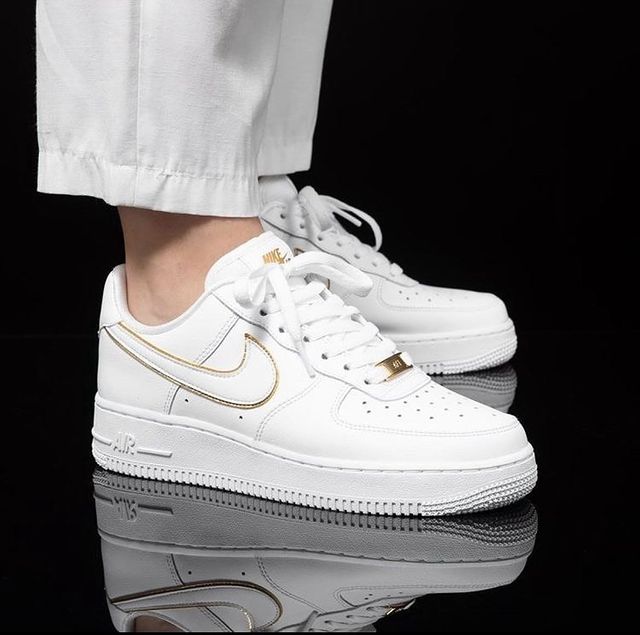 NIKE AIR FORCE 1 "WHITE GOLDEN"