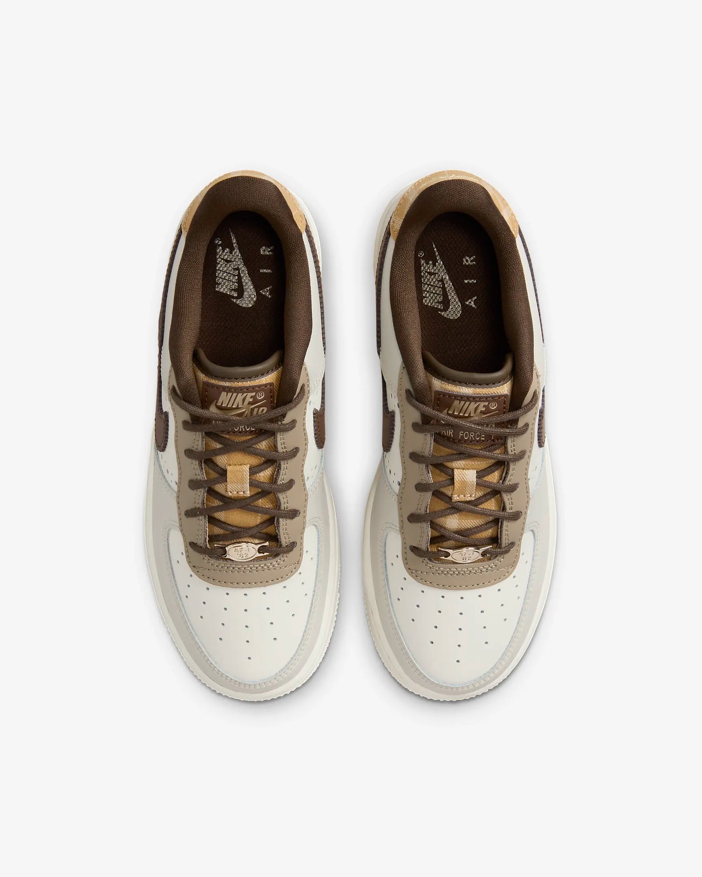 NIKE AIR FORCE 1 2025