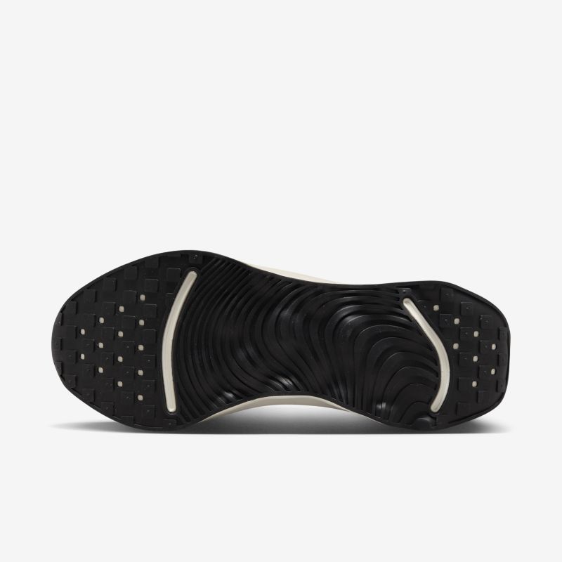 Nike running "MOTIVA"