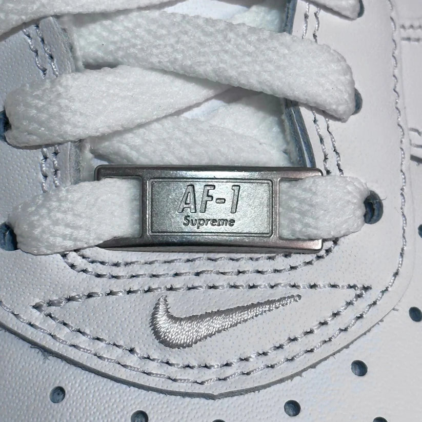 NIKE AIR FORCE 1 x SUPREME