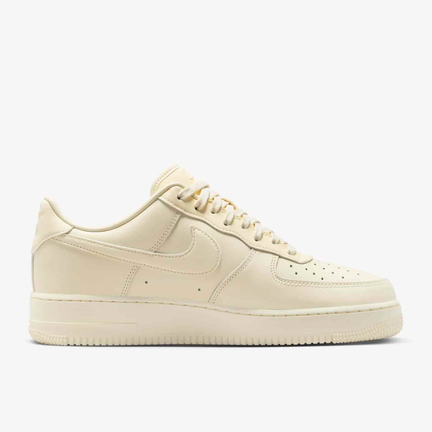 NIKE AIR FORCE 1 FRESH