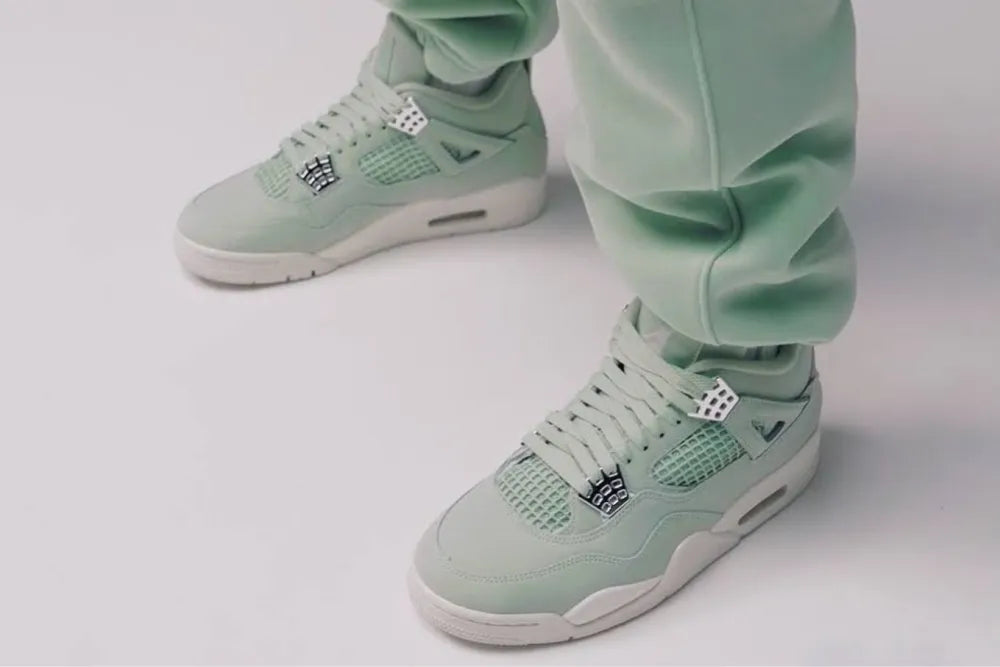 AIR JORDAN 4 RETRO "ABUNDANCE" PK