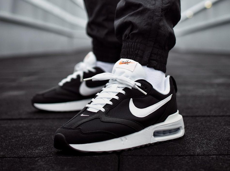 Nike air max Dawn "Black"