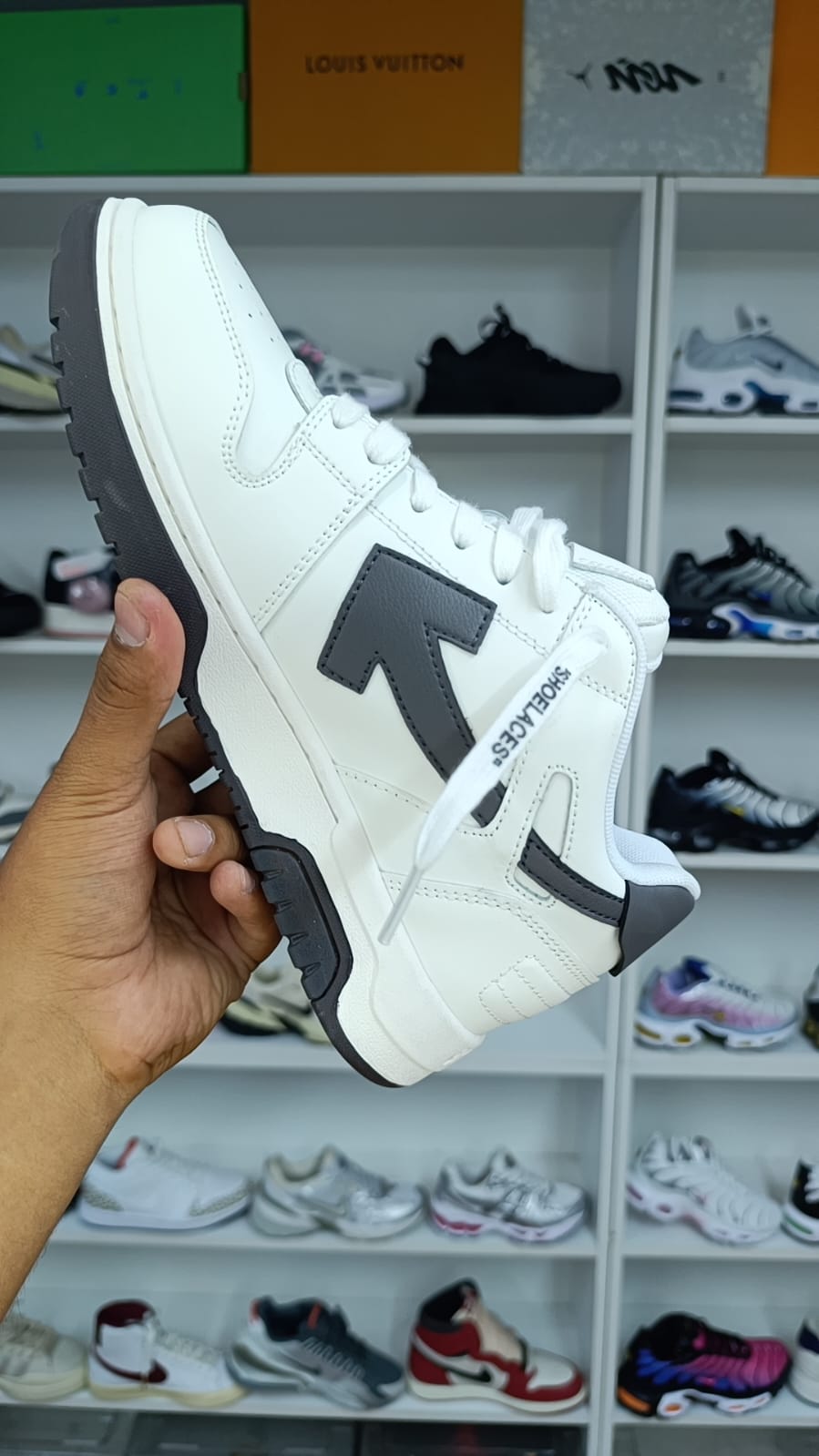 OFF WHITE "PK"