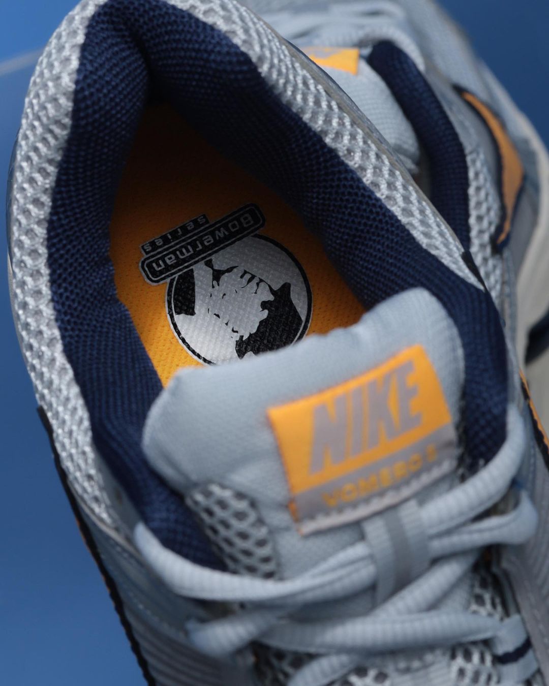 NIKE VOMERO 5