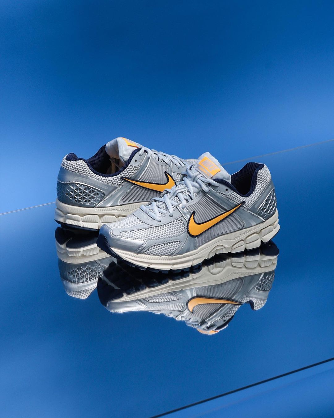 NIKE VOMERO 5