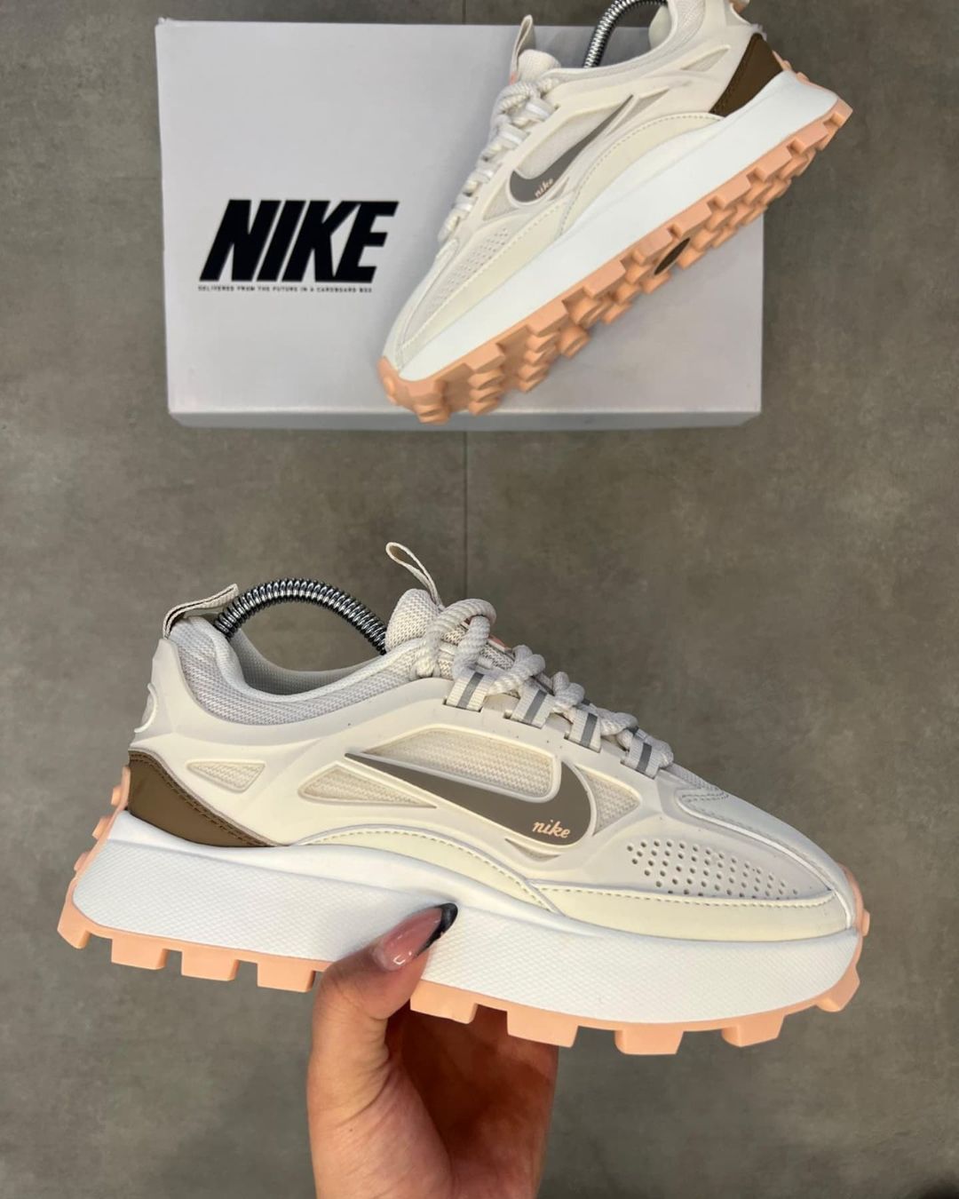 NIKE BAILLELI "WOMENS"