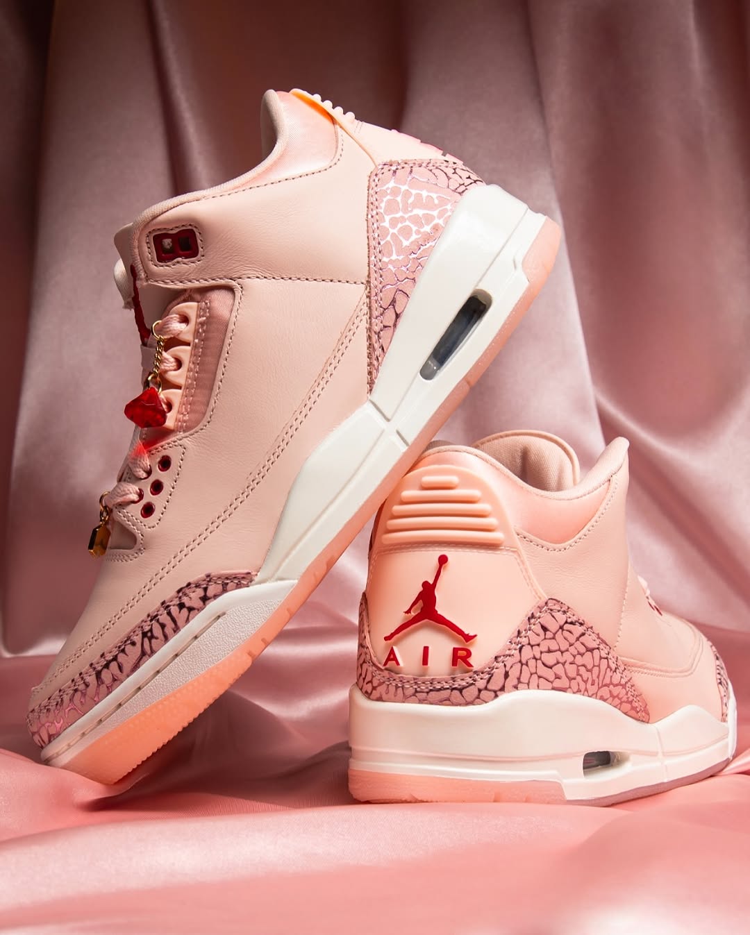 AIR JORDAN 3 RETRO "VALENTINE DAYS" PK