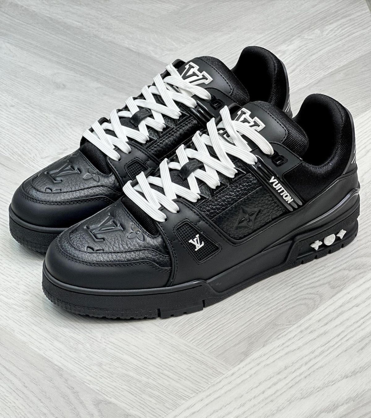 LOUIS VUITTON TRAINNERS "PK"