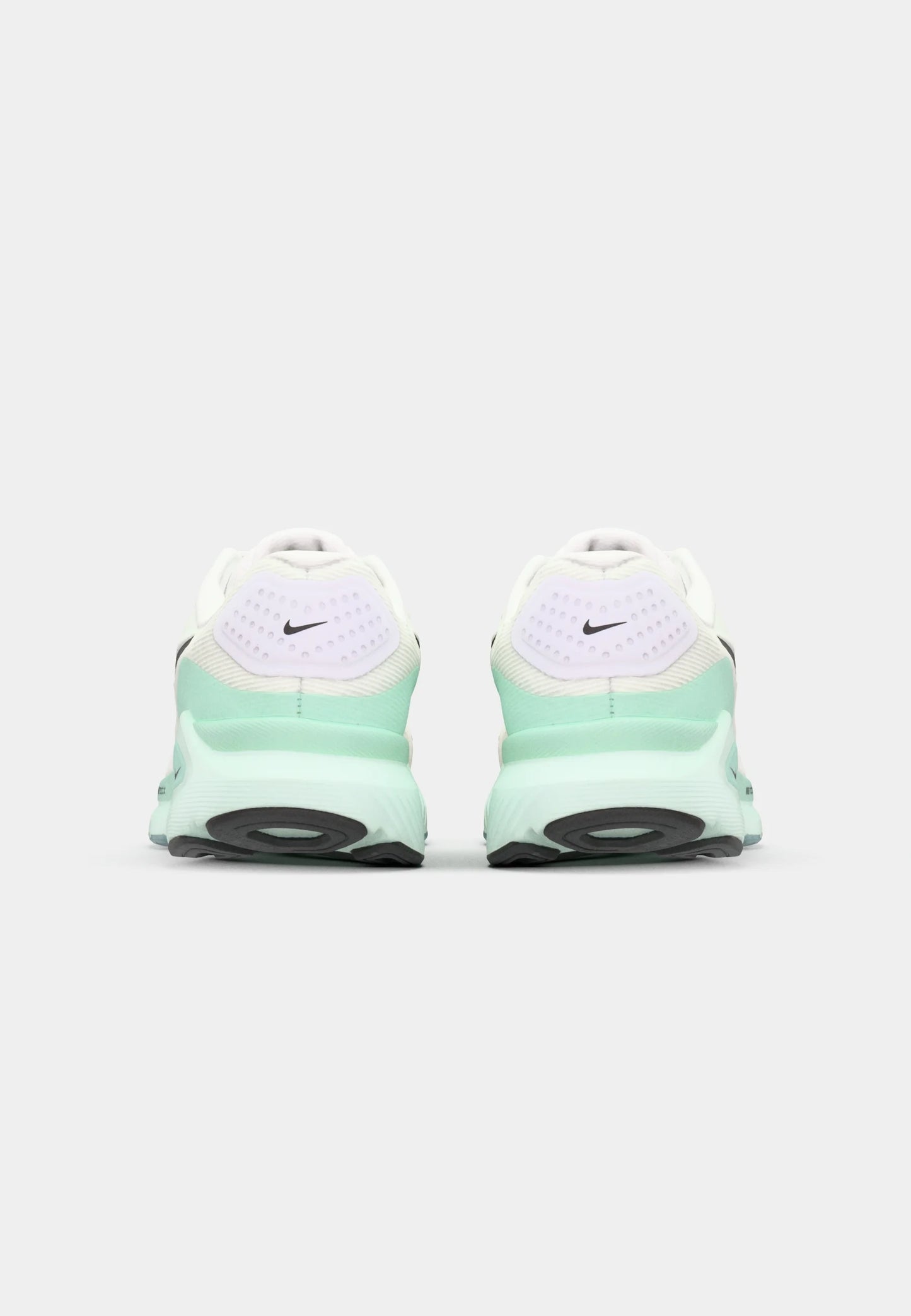 NIKE STRUCTURE 26