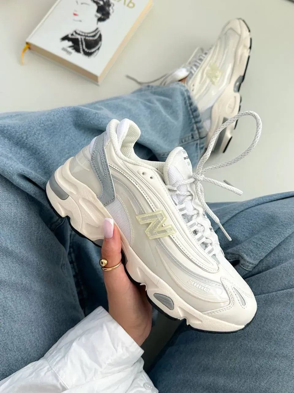 NEW BALANCE 1000