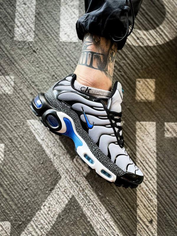 NIKE AIR MAX TN 2025