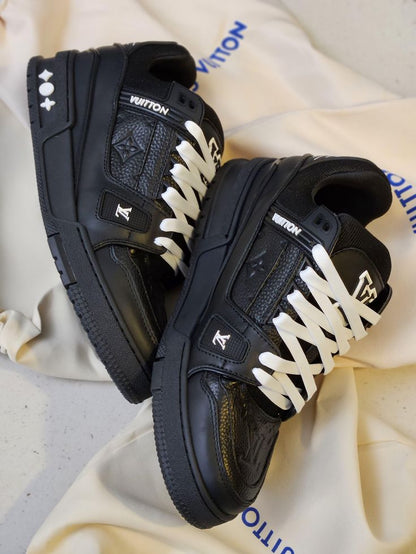 LOUIS VUITTON TRAINNERS "PK"