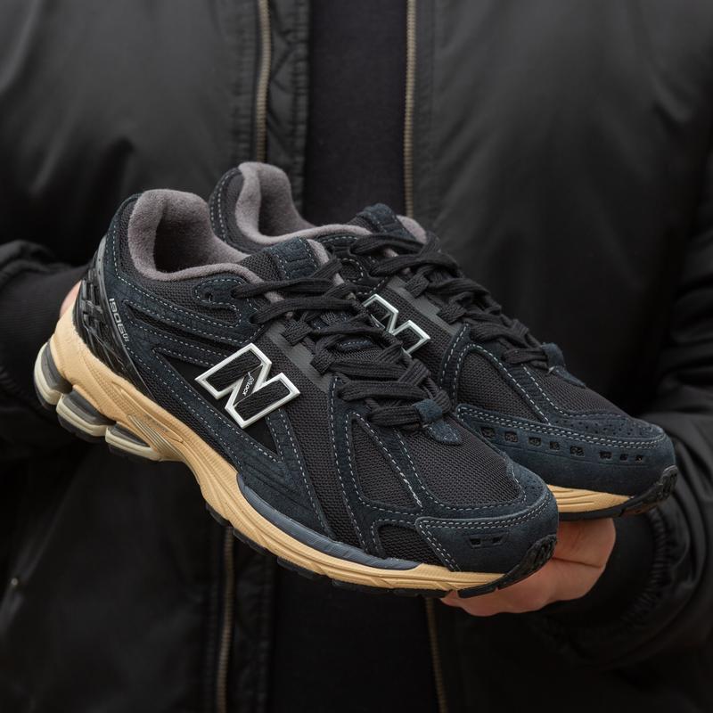NEW BALANCE 1906R