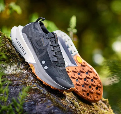 NIKE ZEGAMA 2 TRAIL 5