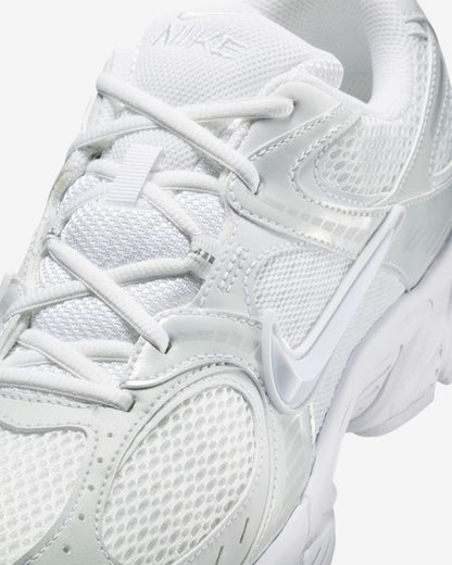 NIKE V5 RNR "TRIPLE WHITE"