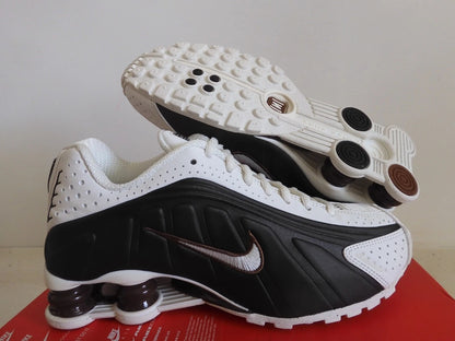 NIKE SHOX R4