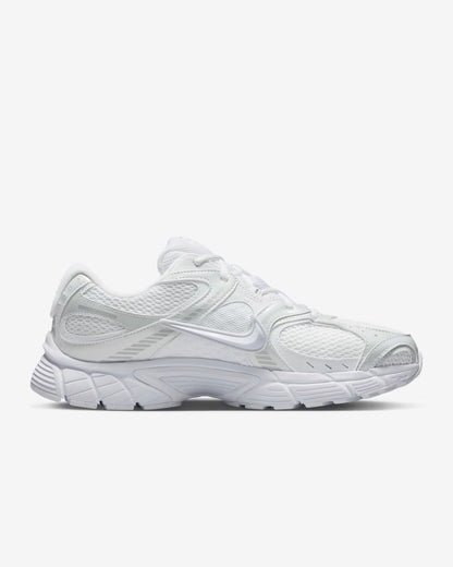 NIKE V5 RNR "TRIPLE WHITE"