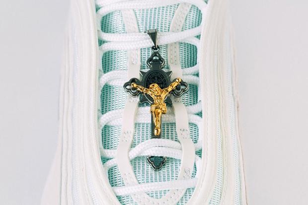 Nike jesus precio hotsell