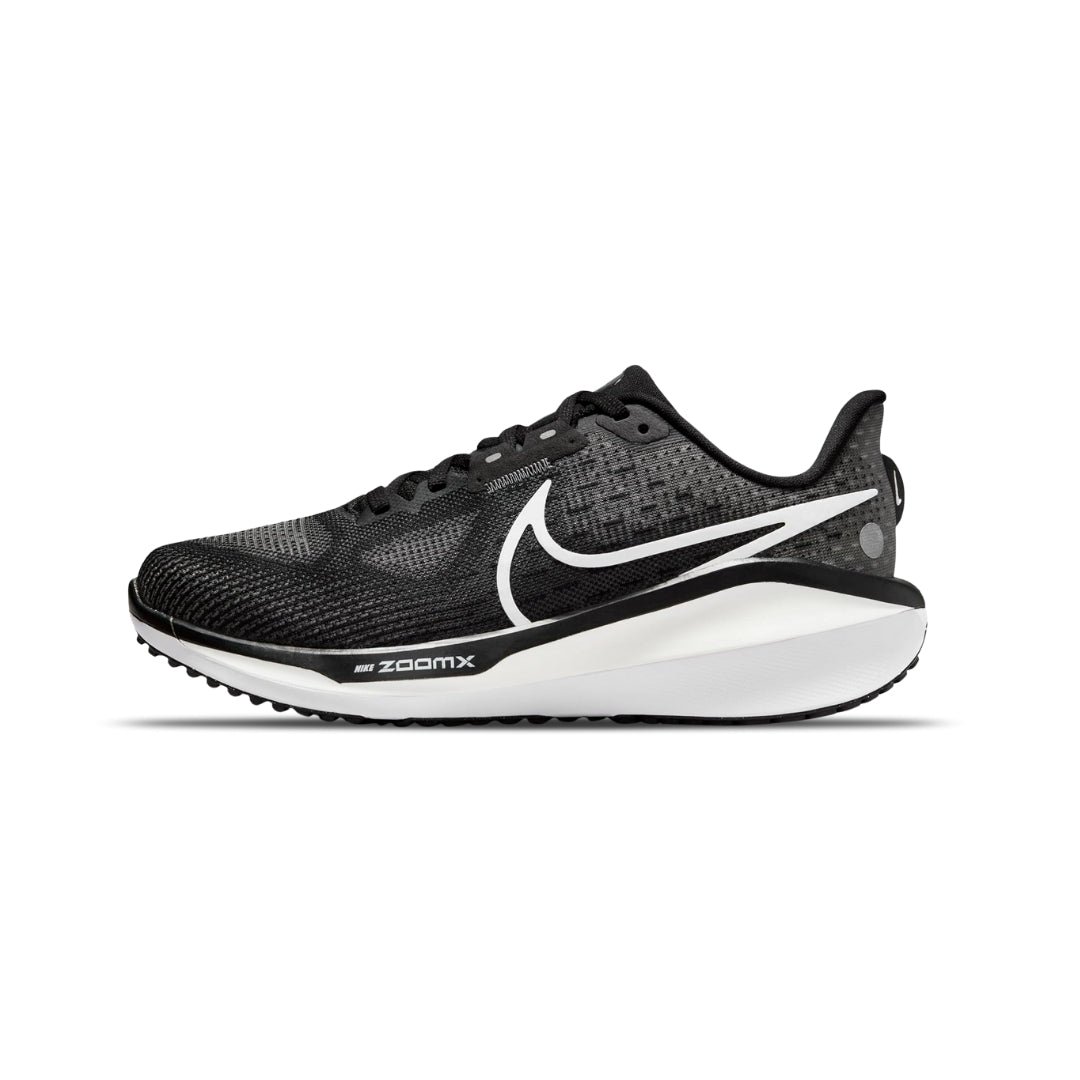 NIKE VOMERO 17