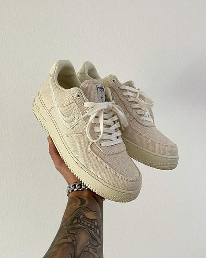 NIKE AIR FORCE 1 STUSSY