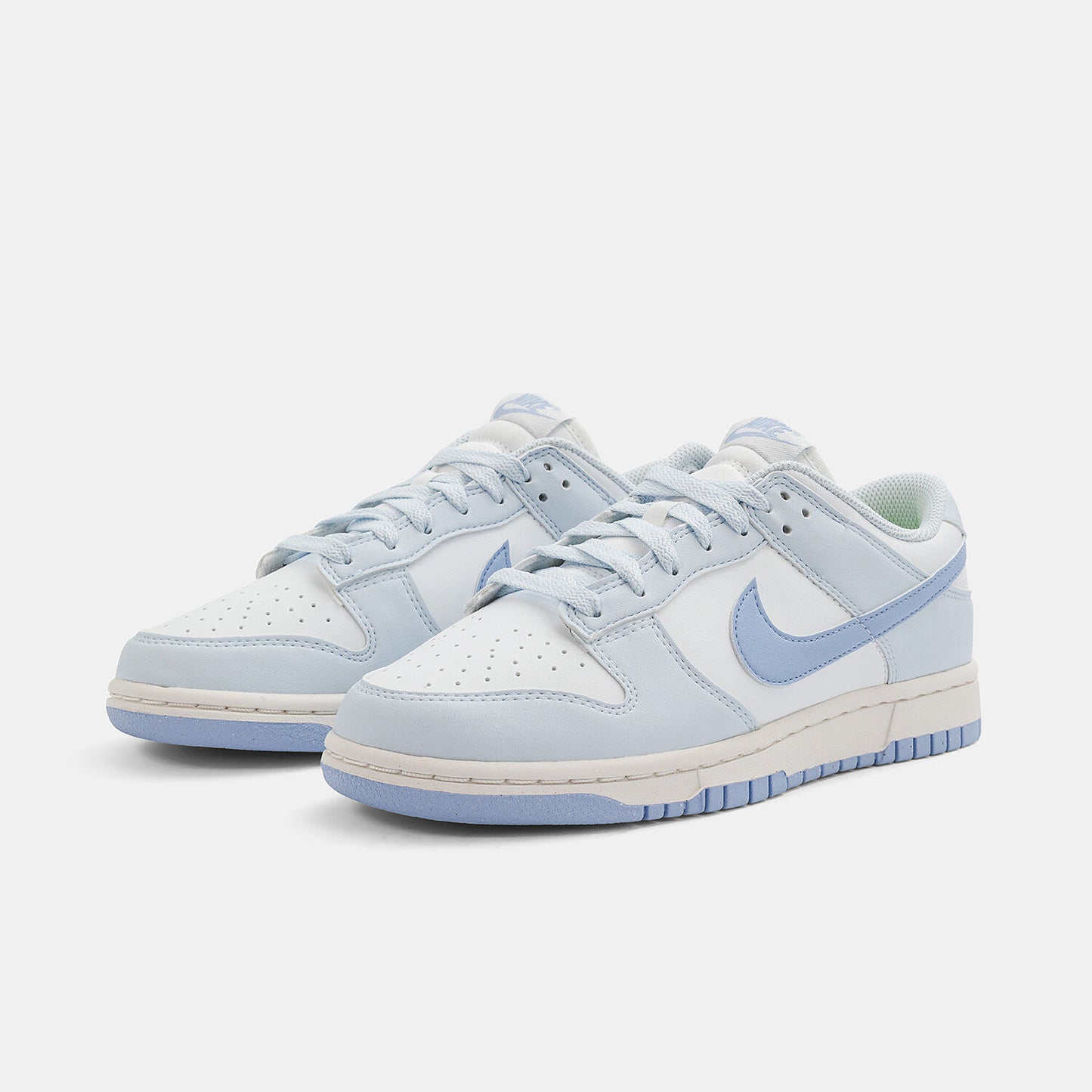 NIKE DUNK LOW "BLUE TINT"