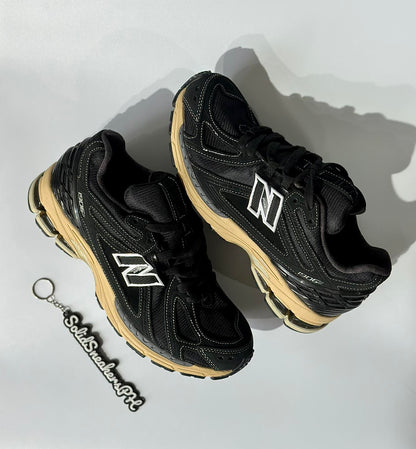 NEW BALANCE 1906R