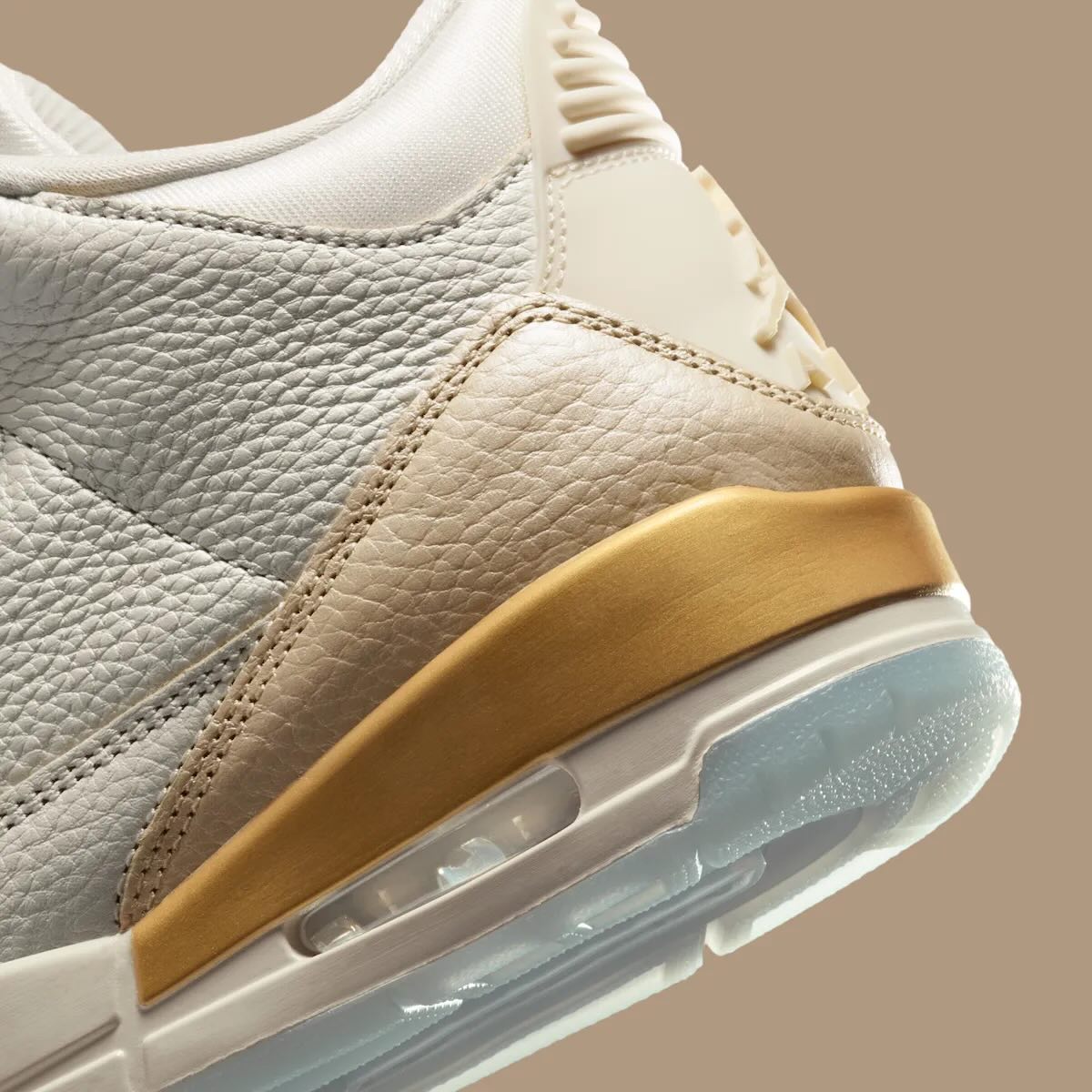 AIR JORDAN 3 RETRO SAIL AND PALE IVORY