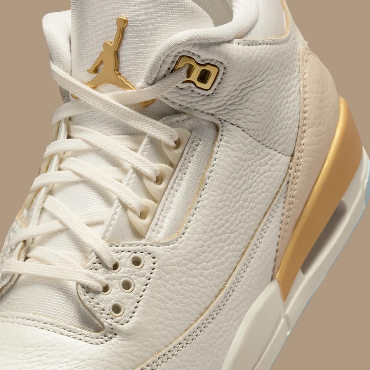 AIR JORDAN 3 RETRO SAIL AND PALE IVORY
