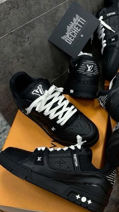 LOUIS VUITTON TRAINNERS "PK"