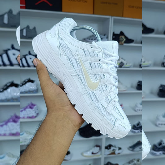 NIKE P6000