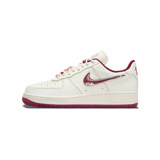 NIKE AIR FORCE 1 "VALENTINE DAYS"