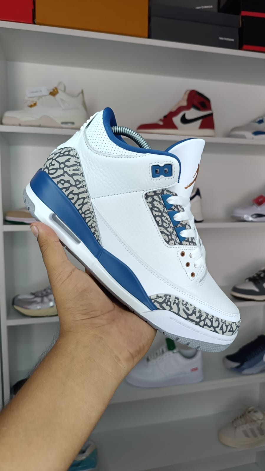 AIR JORDAN RETRO