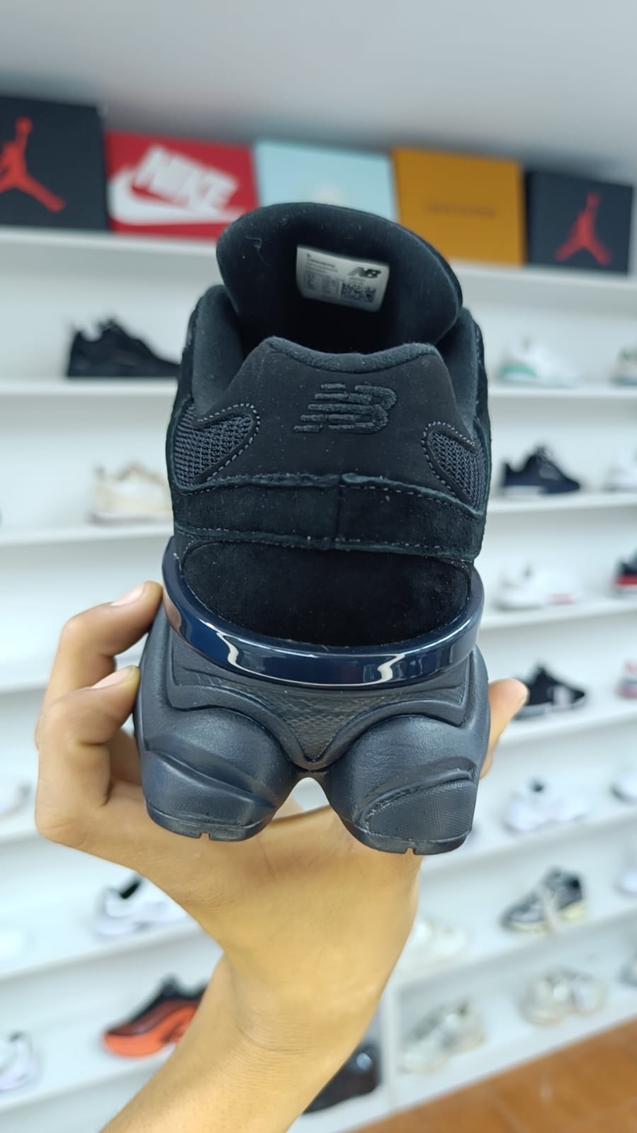 NEW BALANCE 9060 "TRIPLE BLACK"