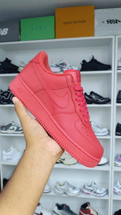 NIKE AIR FORCE 1 RED