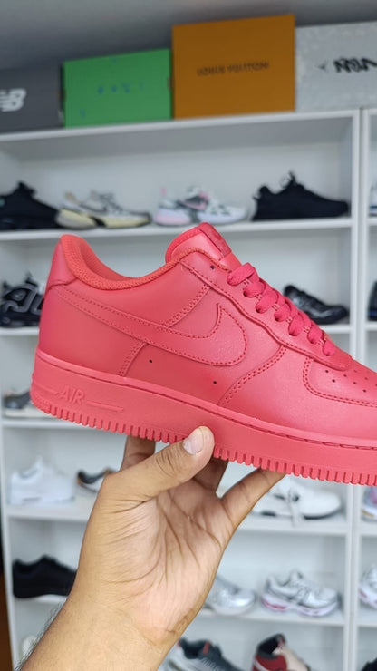 NIKE AIR FORCE 1 RED