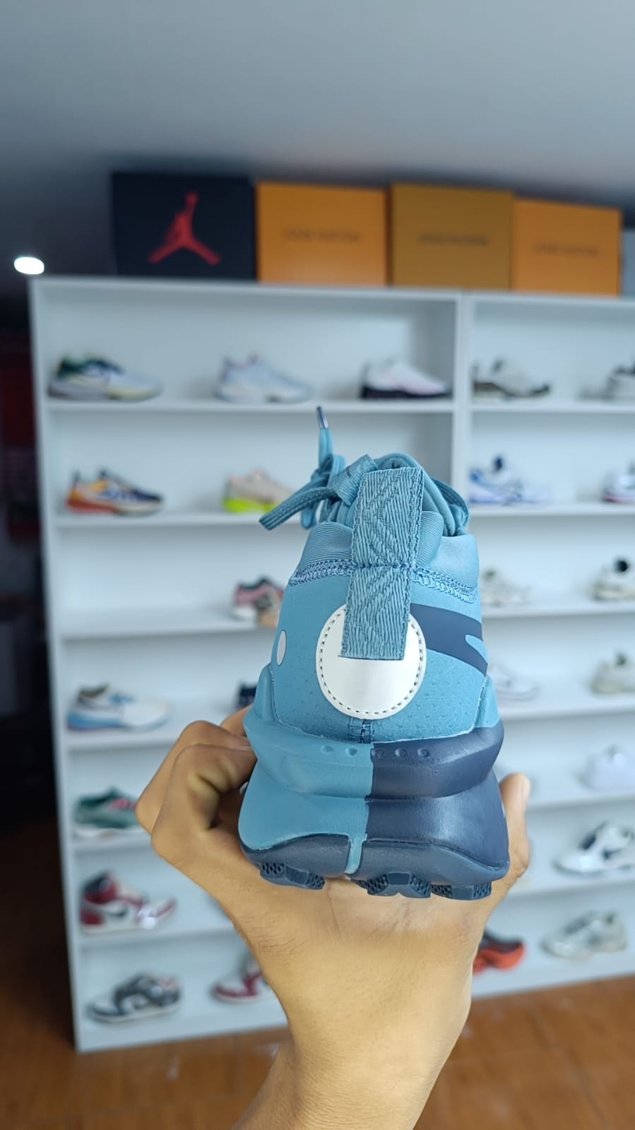 NIKE ZEGAMA 2 TRAIL 5