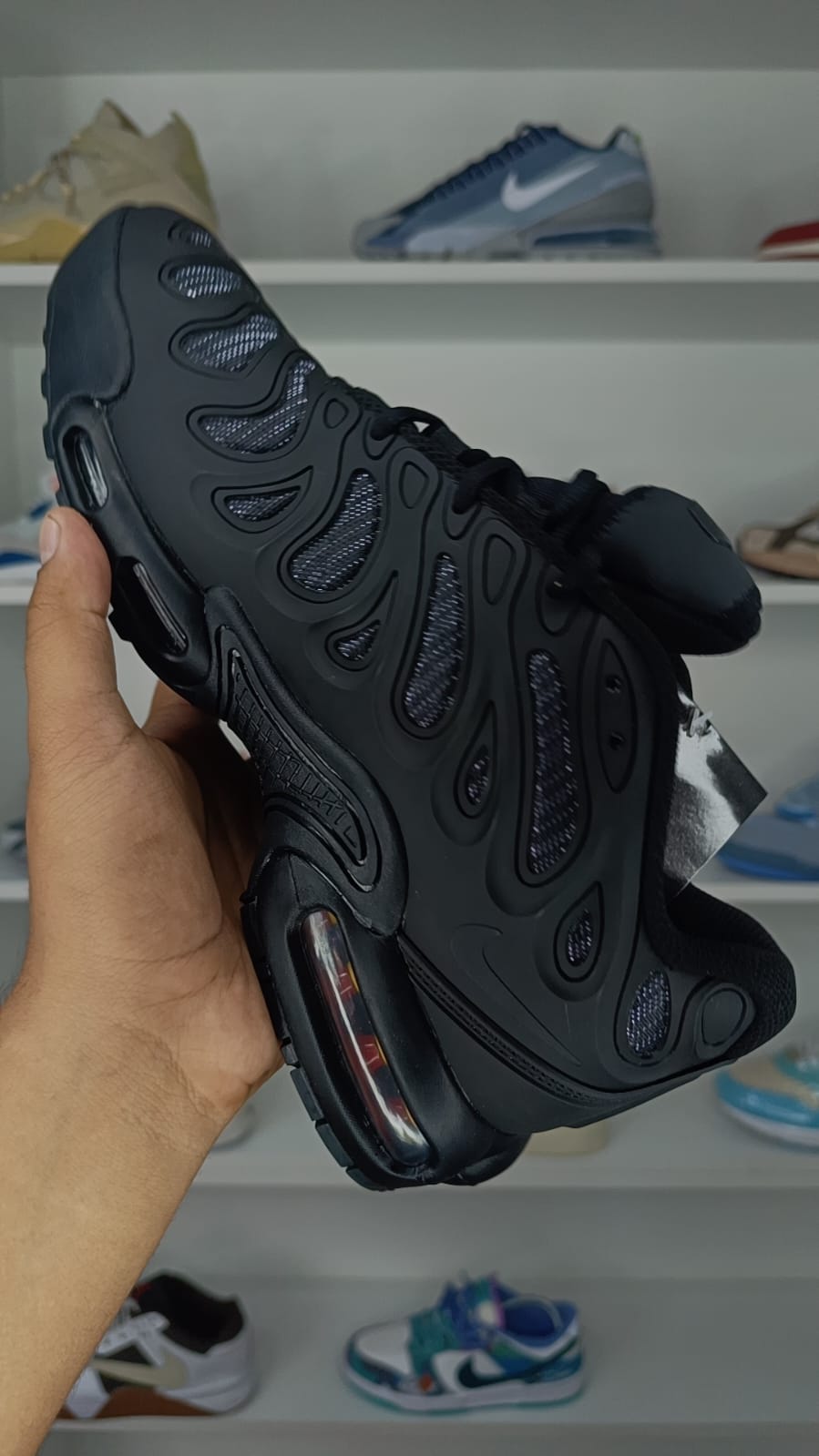 NIKE AIR MAX PLUS DRIFT "TRIPLE BLACK"