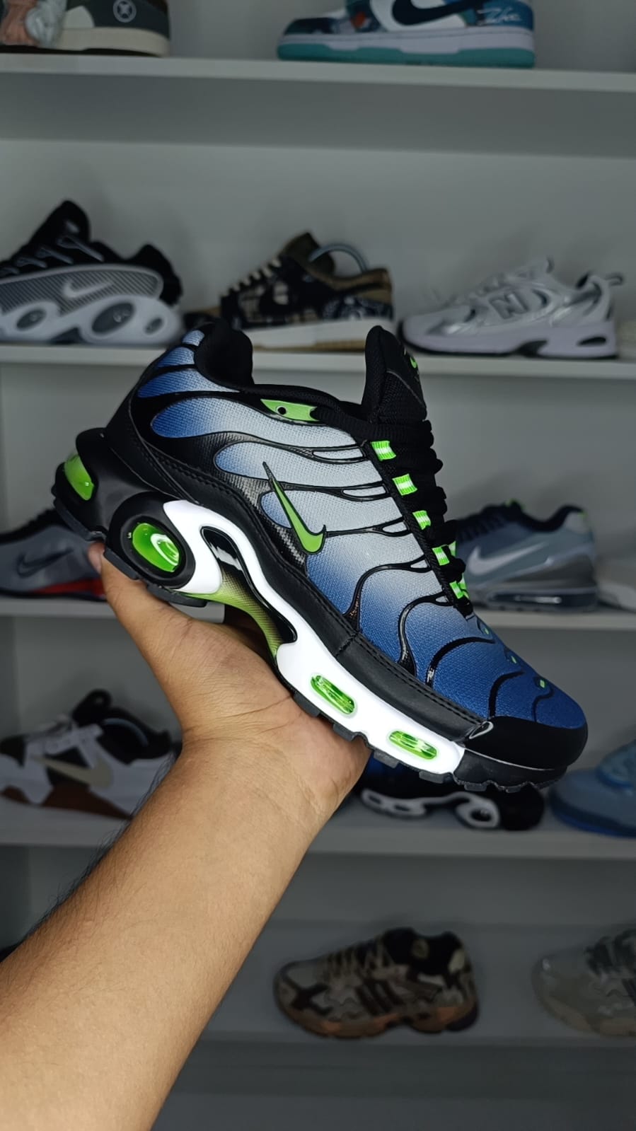 NIKE AIR MAX TN