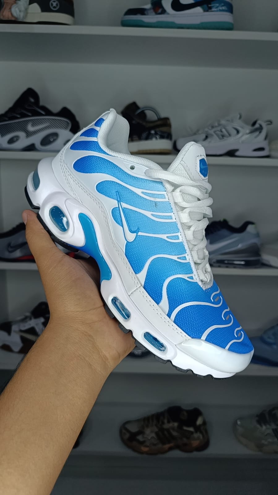 NIKE AIR MAX TN